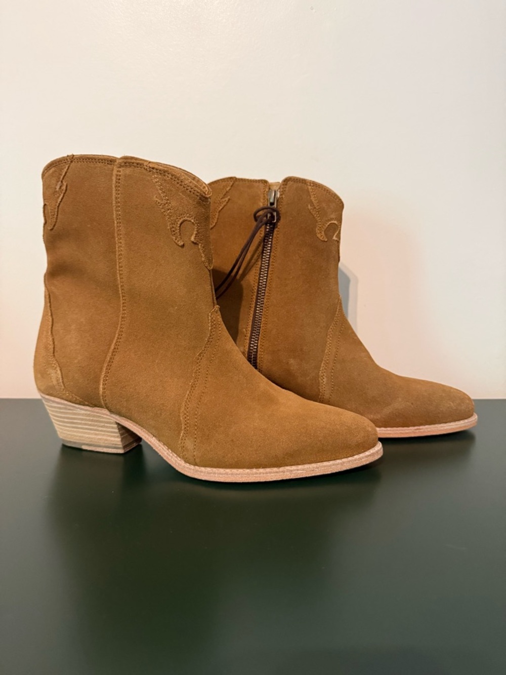 Free People New Frontier Western Boot Camel Suede Size 38 / US 8 NWT Ankle Boot